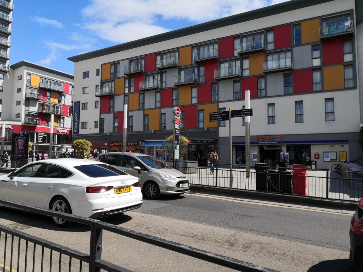 Apartment Carnation Flat A In Wembley